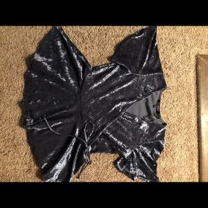 Gorgeous crushed velvet Peplum top